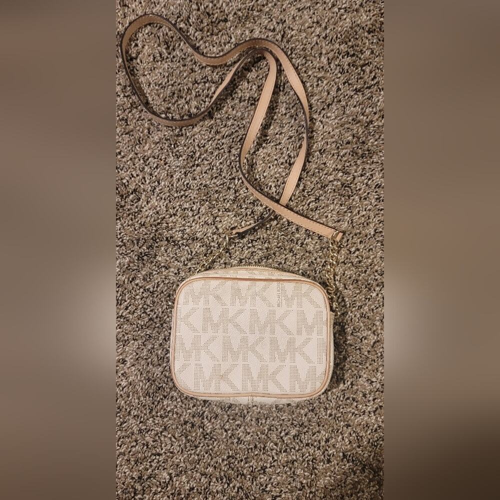 Michael Kors Jet Set Mini - Picture 3 of 9